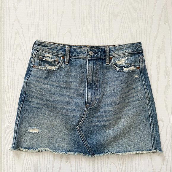 Abercrombie Natural Rise Distressed A-line Denim Jean Skirt - Size 29/8 - Picture 1 of 3